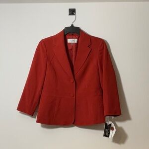Le Suit Red Blazer with Notched Lapels and Tailored Fit
